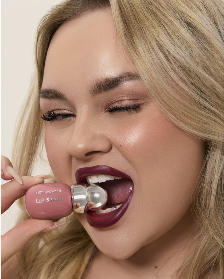 LIP STAIN